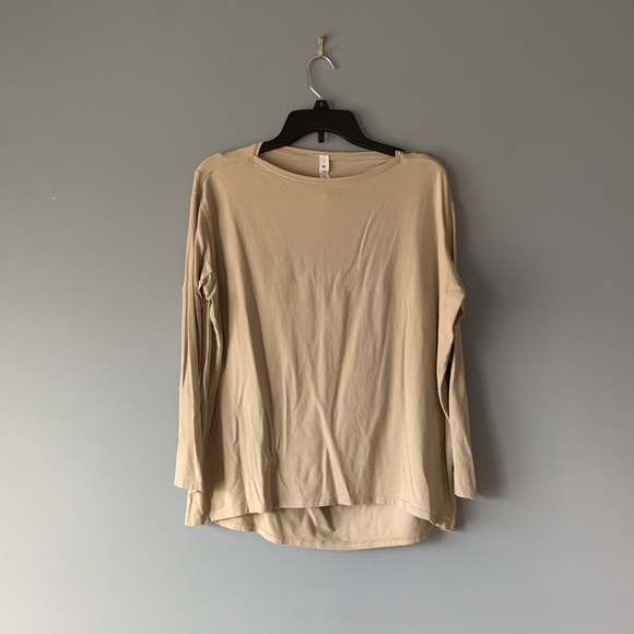 lululemon athletica Tops - Lululemon back in action long sleeve